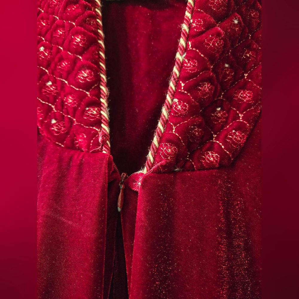 Adonna Velvet Zip Front Christmas Red Embroidered Robe Night Dress Size: L - Picture 6 of 9